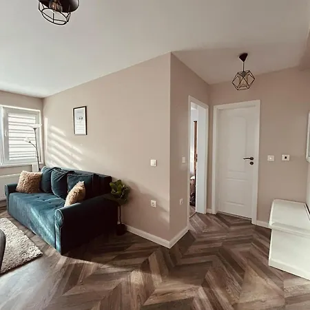 център 2 Διαμέρισμα