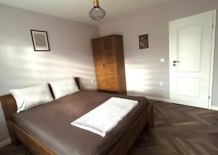 Appartement център 2 *